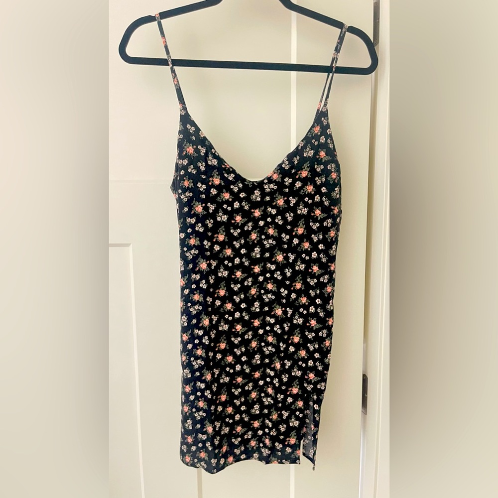 Reformation sweet & sexy black floral dress